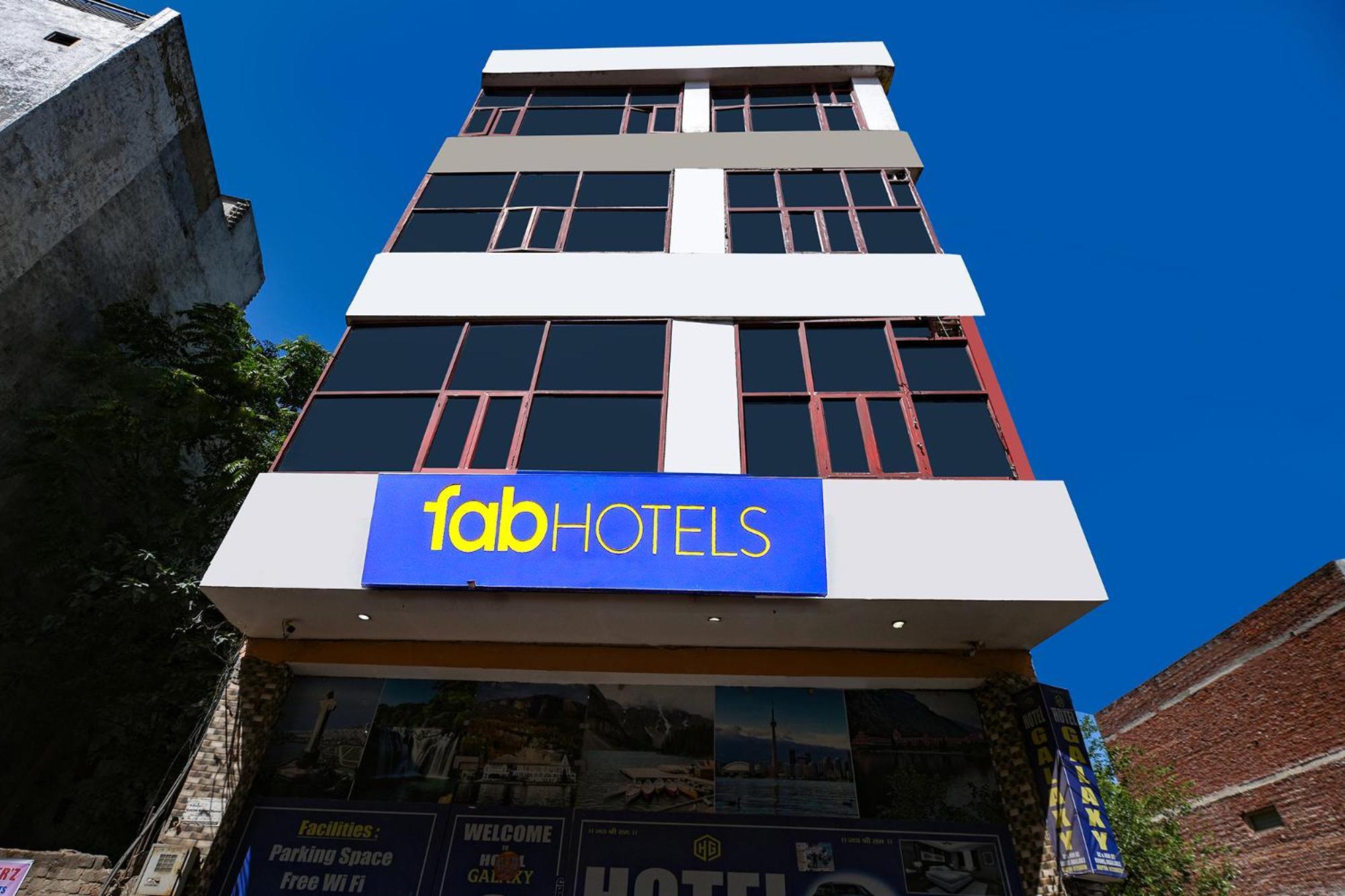 Hotel Fabexpress Galaxy à Nayagaon Extérieur photo