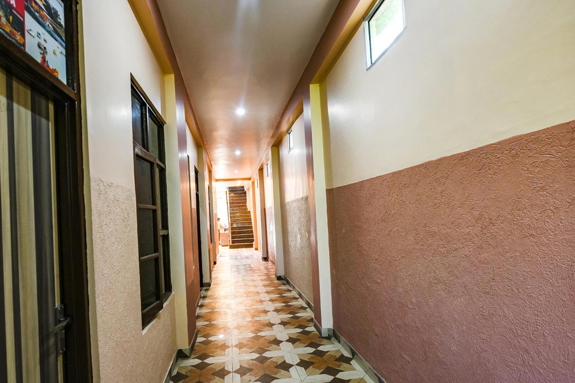 Hotel Fabexpress Galaxy à Nayagaon Extérieur photo